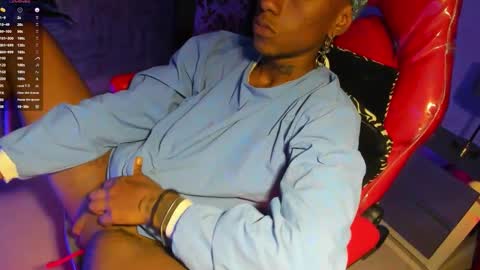 jhonymiller online show from October 2025 08:32:01 PM