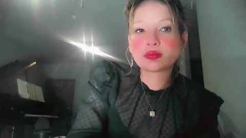 Anya online show from November 2025 11:04:02 PM