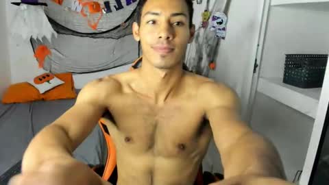 jhosep_hamilton online show from October 2025 07:03:01 PM