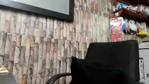 Jhosuamoore  online show from February 2026 12:06:02 AM