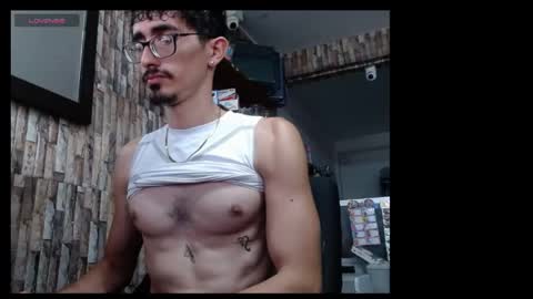 jhosuamoore2 online show from April 2026 07:58:01 PM