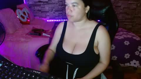 Snapshot of jhulia_hill chatting on June 2026 07:48:01 PM Jhulia online show from June 2026 07:48:01 PM