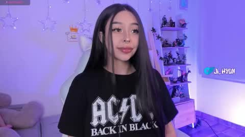 Ji  online show from February 2026 02:20:02 AM