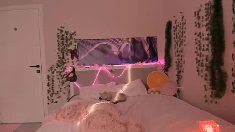 yuna online show from December 2025 04:21:01 AM