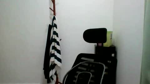 Alex online show from November 2025 01:27:01 AM