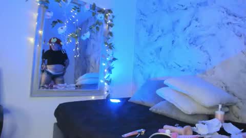 Jiah Park online show from November 2025 02:22:01 AM