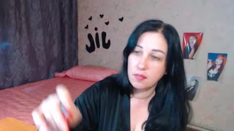 Jill online show from November 2025 12:10:02 AM