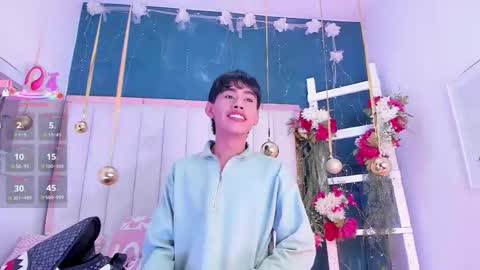 Jim  online show from December 2025 07:22:01 PM