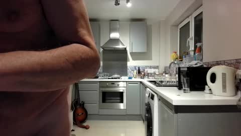 Snapshot of jimmy_benido chatting on November 2025 07:25:02 PM Jimmy Benido online show from November 2025 07:25:02 PM