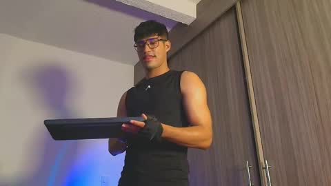 Jimmy Leeh online show from October 2025 03:39:02 AM