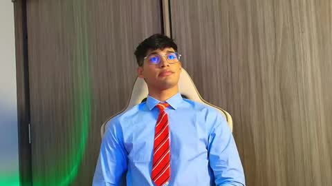 Jimmy Leeh online show from November 2025 05:39:01 AM