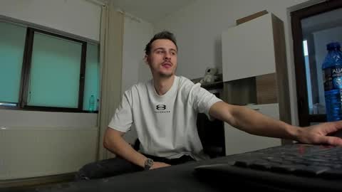 Snapshot of jimmys_style chatting on October 2025 01:30:01 PM AlphaJimmy online show from October 2025 01:30:01 PM