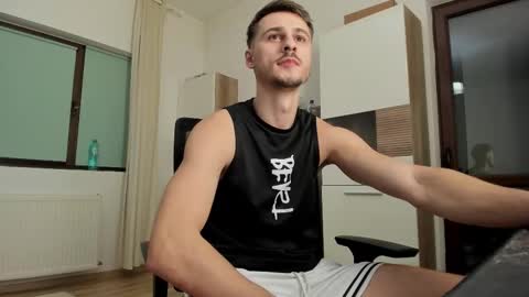 Snapshot of jimmys_style chatting on November 2025 04:42:01 PM AlphaJimmy online show from November 2025 04:42:01 PM