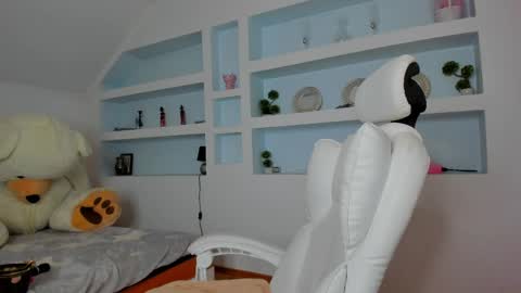Snapshot of jisselle chatting on April 2026 05:26:01 PM Juliee online show from April 2026 05:26:01 PM