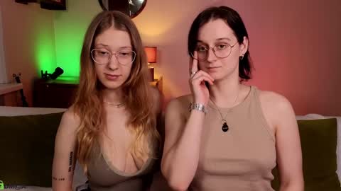 Snapshot of jitoon_exe chatting on January 2025 07:37:01 PM Hey Guys We are Julia ginger  Tina brunette online show from January 2025 07:37:01 PM