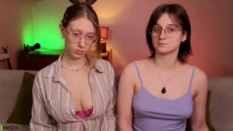 Snapshot of jitoon_exe chatting on February 2025 06:43:02 PM Hey Guys We are Julia ginger  Tina brunette online show from February 2025 06:43:02 PM