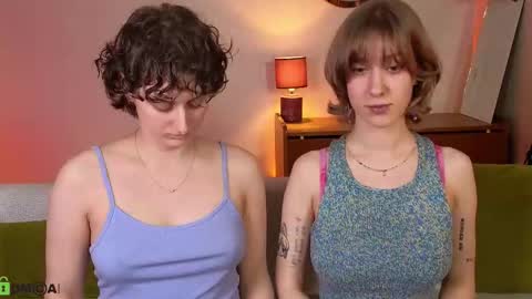 Snapshot of jitoon_exe chatting on September 2025 05:01:02 PM Hey Guys We are Julia ginger  Tina brunette online show from September 2025 05:01:02 PM