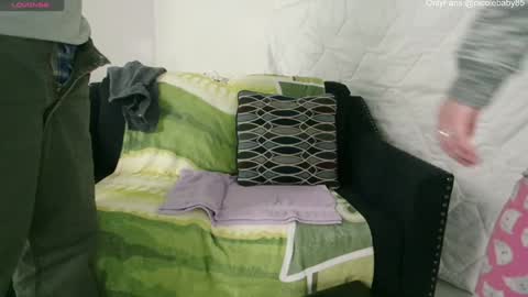 Nicole  Allen online show from December 2024 01:30:01 AM