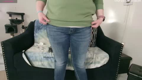 Nicole  Allen online show from December 2024 12:47:01 AM