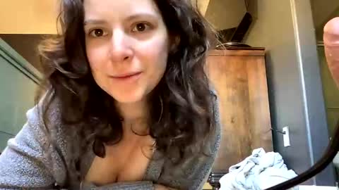 Snapshot of jlynn1997 chatting on February 2026 04:24:02 PM jlynn1997 online show from February 2026 04:24:02 PM