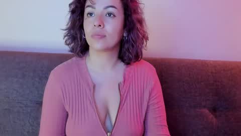 Johana              online show from February 2025 12:20:02 AM