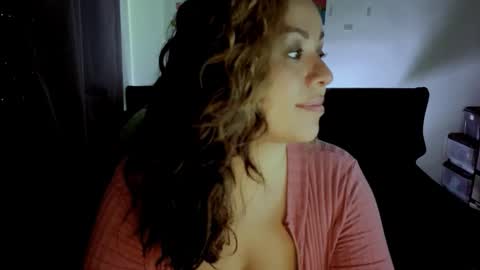 Snapshot of joan_allen chatting on February 2026 06:06:01 PM Johana online show from February 2026 06:06:01 PM