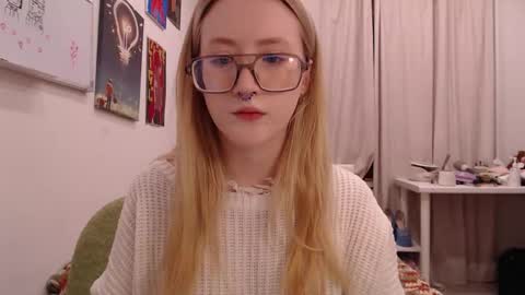 Snapshot of joan_kiss chatting on October 2025 03:11:02 PM joan_kiss online show from October 2025 03:11:02 PM