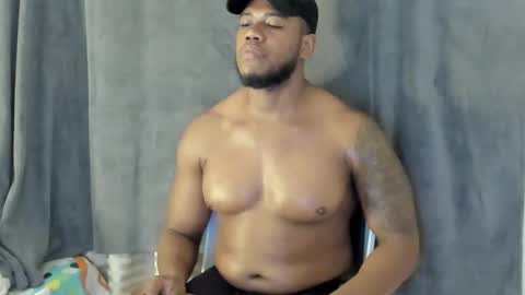 JOAN SAENZ online show from February 2026 10:32:02 AM