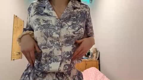 Adel online show from January 2026 06:33:01 PM