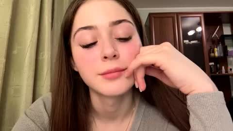 Adel online show from March 2026 07:39:01 PM