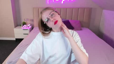Snapshot of joann_shermann chatting on May 2026 01:23:02 AM joann_shermann online show from May 2026 01:23:02 AM