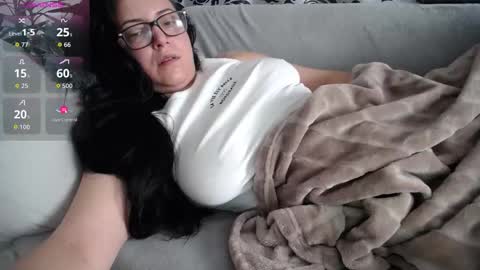 Jo online show from November 2025 10:21:01 AM