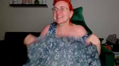 Snapshot of joannaandneighbour chatting on July 2026 03:03:02 PM Joanna and Greg online show from July 2026 03:03:02 PM