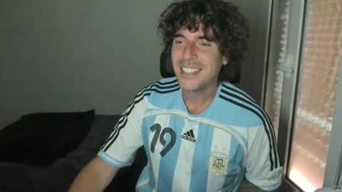 Snapshot of joaquin420_hot chatting on April 2026 06:05:01 AM joaquin420_hot online show from April 2026 06:05:01 AM
