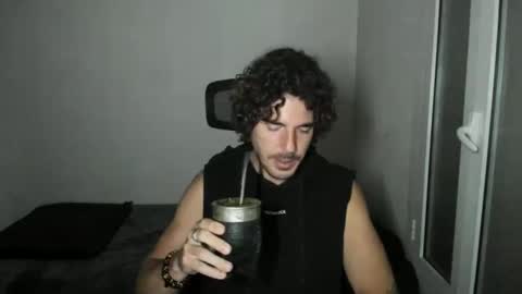 Snapshot of joaquin420_hot chatting on May 2026 02:41:01 AM joaquin420_hot online show from May 2026 02:41:01 AM