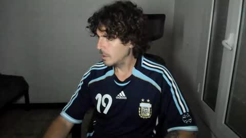 Snapshot of joaquin420_hot chatting on May 2026 04:29:02 AM joaquin420_hot online show from May 2026 04:29:02 AM