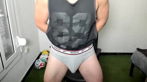 Snapshot of joaquin420_hot chatting on May 2026 08:29:01 AM joaquin420_hot online show from May 2026 08:29:01 AM