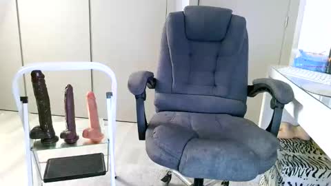 Jockstrap3x online show from December 2025 01:06:01 PM