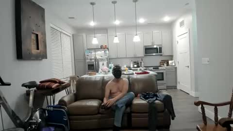 joe1997202399 online show from December 2025 12:17:02 AM