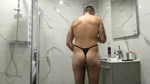 joejose03 online show from November 2025 01:44:02 PM