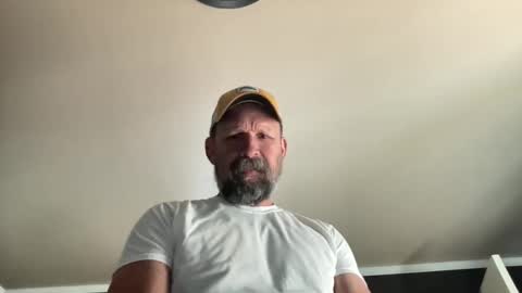 Snapshot of joestros chatting on April 2026 06:27:02 PM joestros online show from April 2026 06:27:02 PM
