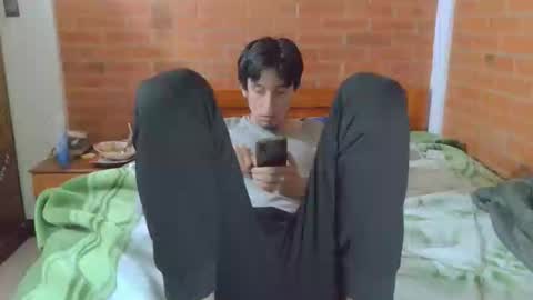 johan70nsexy online show from February 2026 04:09:01 AM