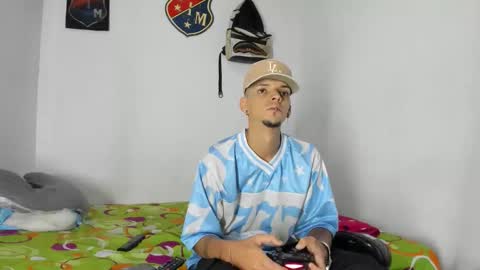 Snapshot of johan_and_antonella chatting on January 2026 09:51:01 PM johan_and_antonella online show from January 2026 09:51:01 PM