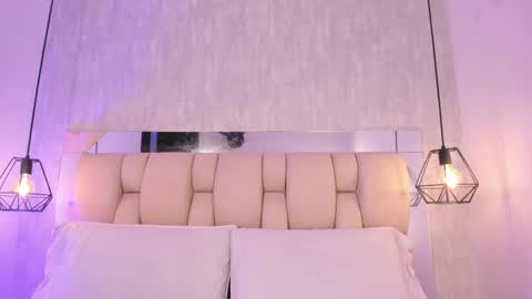 Johan  online show from November 2025 12:49:01 PM