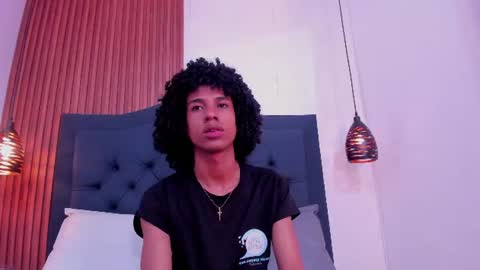 Snapshot of johan_gz_ chatting on July 2026 12:33:01 PM Johan online show from July 2026 12:33:01 PM