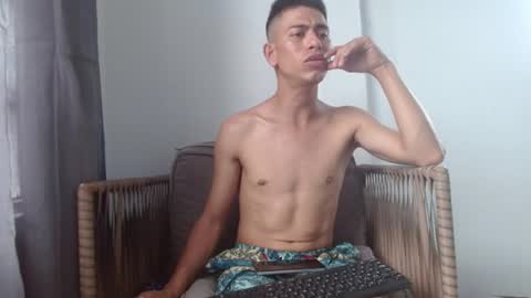 Snapshot of johan_kitten chatting on July 2026 01:36:01 PM johan online show from July 2026 01:36:01 PM