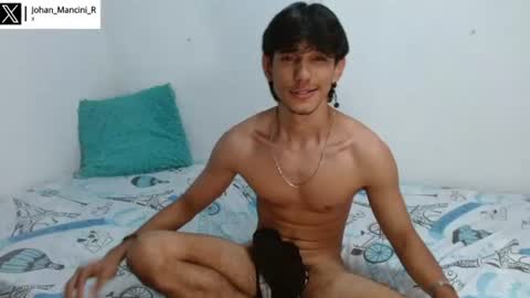 Snapshot of johan_mancini_r chatting on June 2026 05:03:01 PM johan_mancini_r online show from June 2026 05:03:01 PM