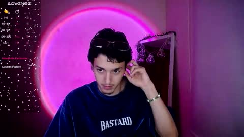 Snapshot of johan_parker222 chatting on February 2026 01:54:01 AM johan_parker222 online show from February 2026 01:54:01 AM