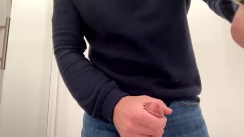 Snapshot of john06070 chatting on December 2024 08:52:01 AM Uk daddy online show from December 2024 08:52:01 AM