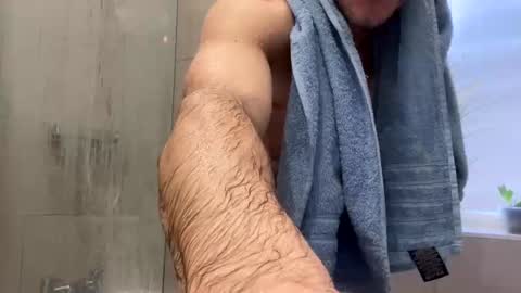 Snapshot of john06070 chatting on December 2024 09:55:02 AM Uk daddy online show from December 2024 09:55:02 AM